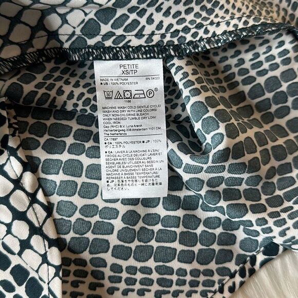 Banana Republic Silky Cowl Neck Camisole Size XSP - Picture 6 of 12